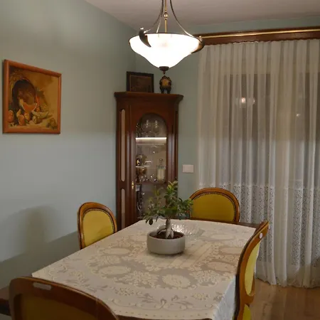 Mali Apartment *